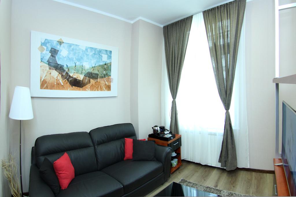Gala Luxury Suites Beograd Phòng bức ảnh